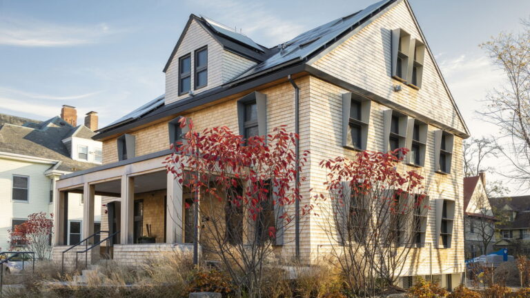 Carbon Neutral Homes A Complete Guide to Sustainable Living and Green Housing Solutions